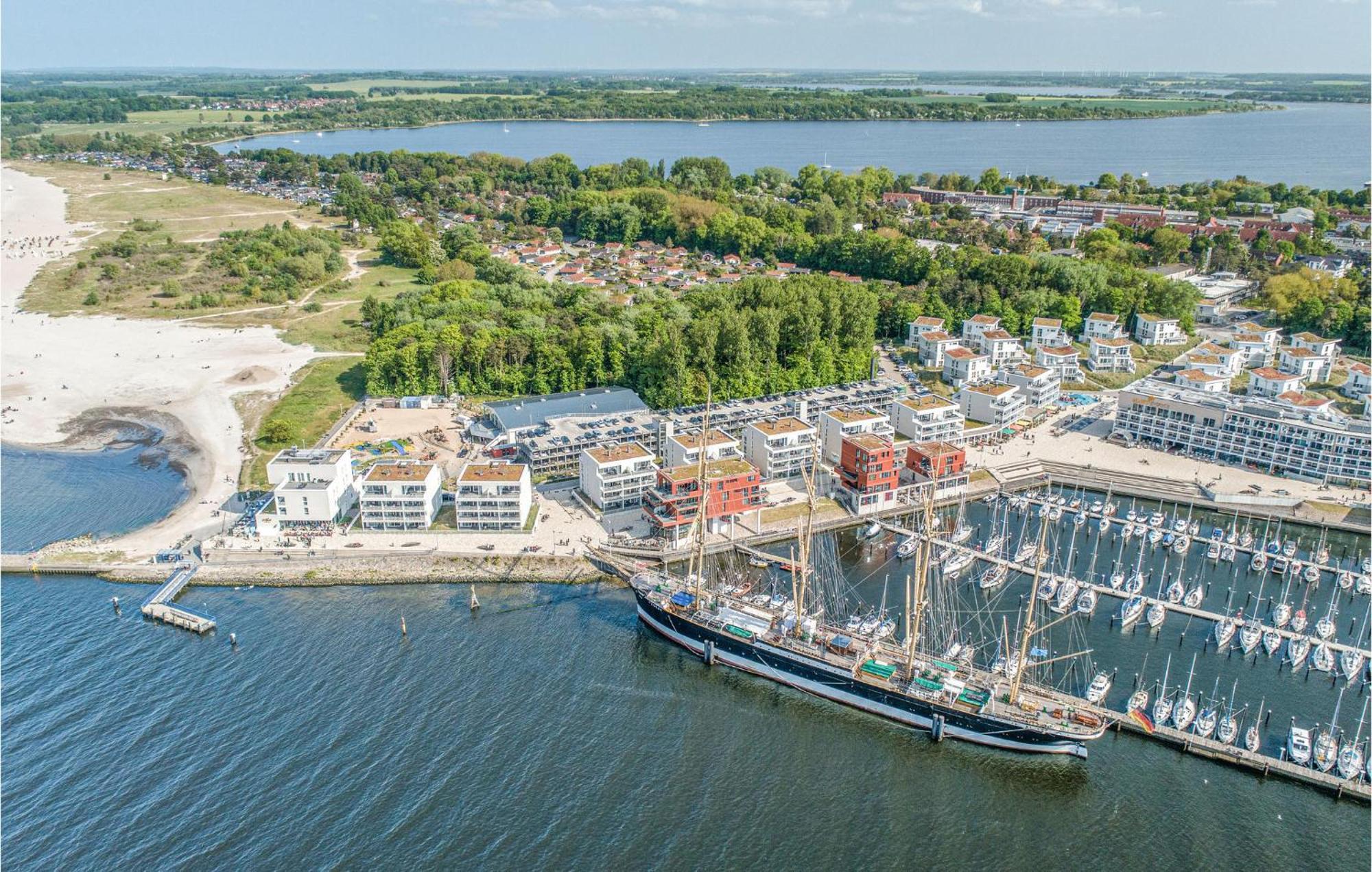 Stunning Apartment In Luebeck Travemuende With Wifi Exteriör bild